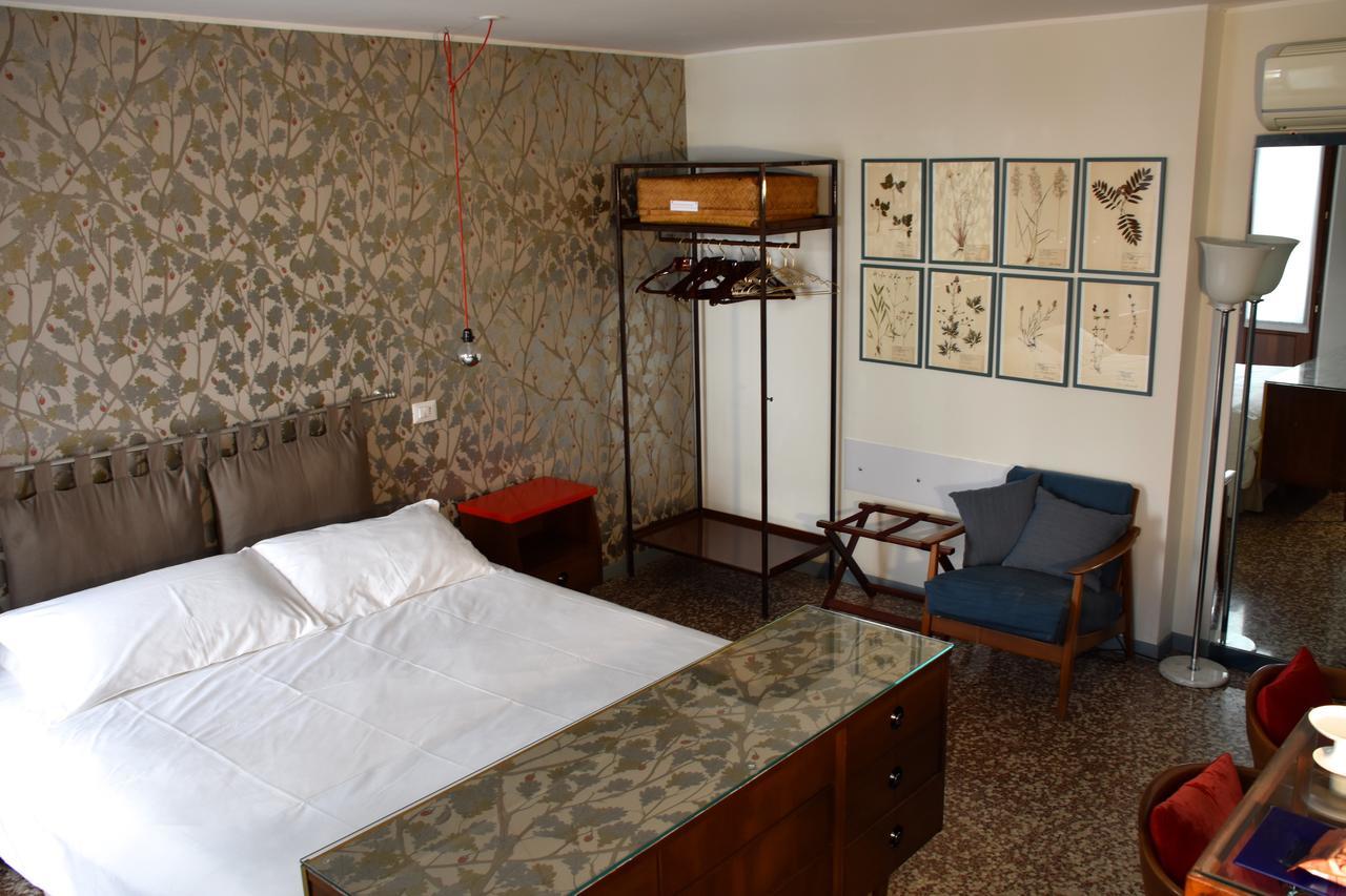 Ca' Monteggia Guest House Milan Bagian luar foto